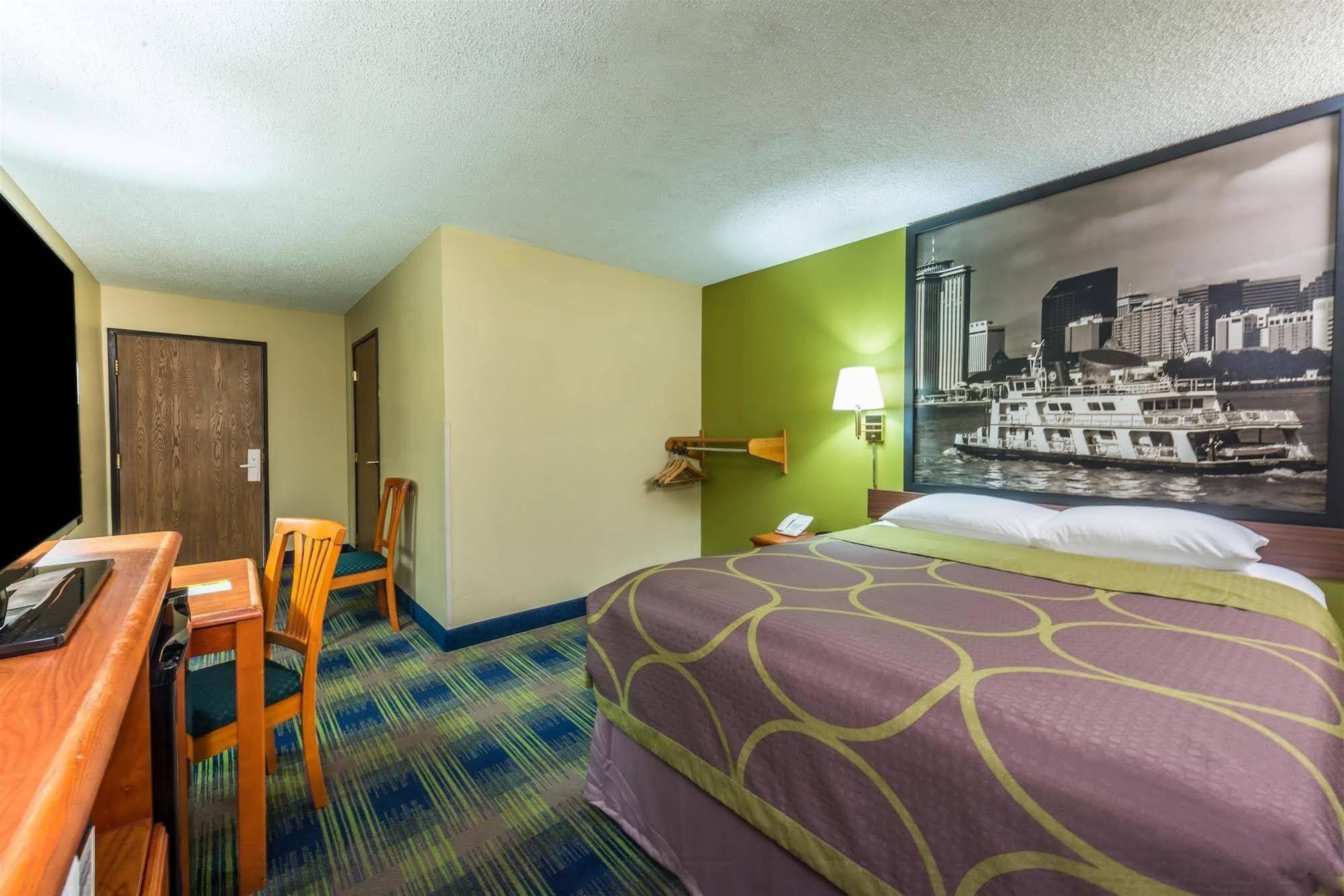 Quality Inn Салфер Екстер'єр фото