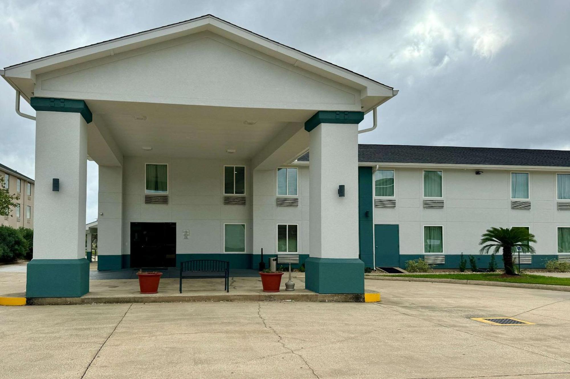 Quality Inn Салфер Екстер'єр фото