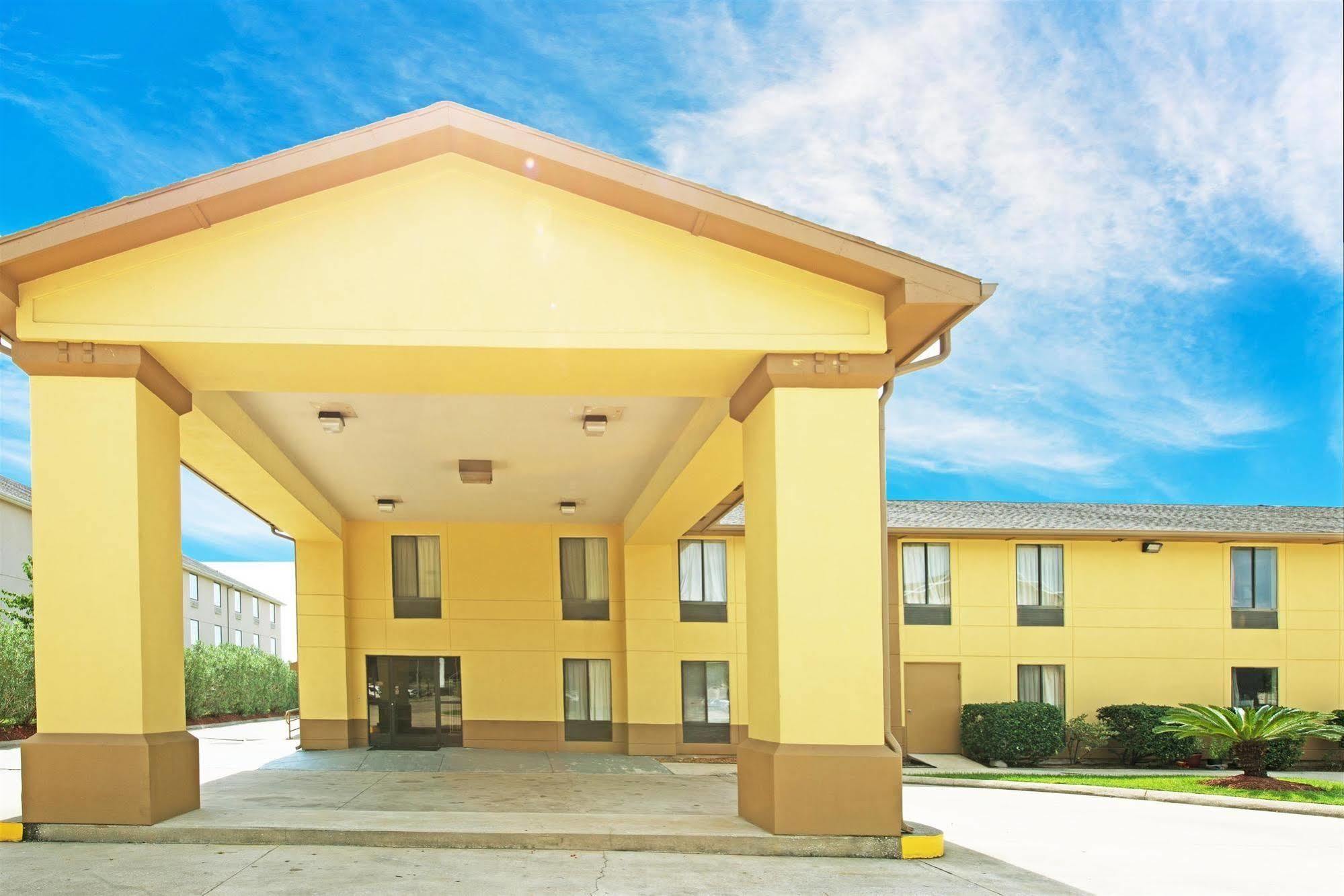 Quality Inn Салфер Екстер'єр фото